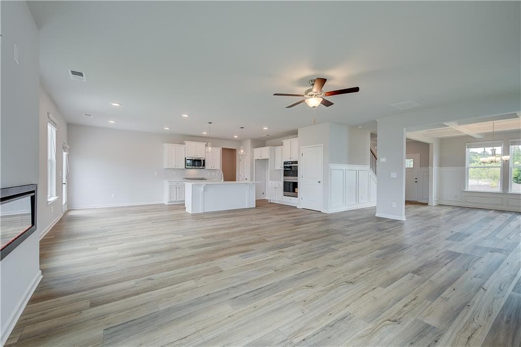 4 bedroom, 4 bathroom, 2,724 sq ft single family residence for sale at 49 Jericho Way, Newnan, GA 30263 — photo 6