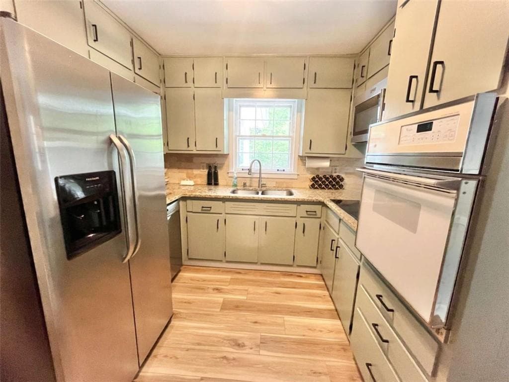 3 bedroom, 2 bathroom, 1,534 sq ft single family residence for rent at 3154 Barkside Court, Atlanta, GA 30341 for $2,550 a month — photo 8