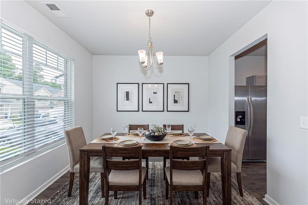 3 bedroom, 3 bathroom, 1,654 sq ft townhouse for sale at 6137 Rockaway Road, Atlanta, GA 30349 — photo 4