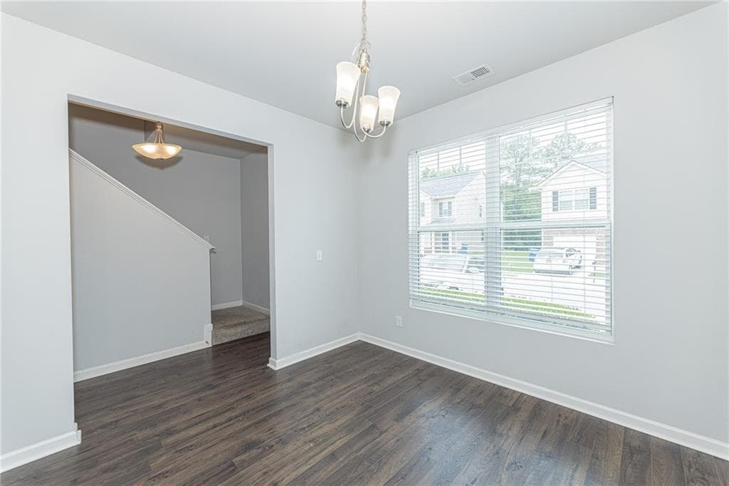 3 bedroom, 3 bathroom, 1,654 sq ft townhouse for sale at 6137 Rockaway Road, Atlanta, GA 30349 — photo 5