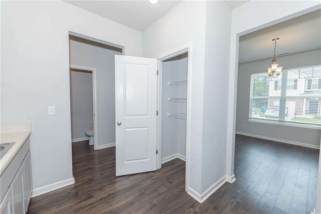 3 bedroom, 3 bathroom, 1,654 sq ft townhouse for sale at 6137 Rockaway Road, Atlanta, GA 30349 — photo 7
