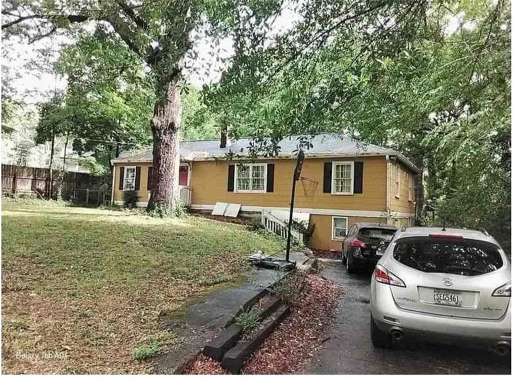 5 bedroom, 3 bathroom, 1,296 sq ft single family residence for sale at 1632 Jobeth Avenue, Atlanta, GA 30316 — photo 2