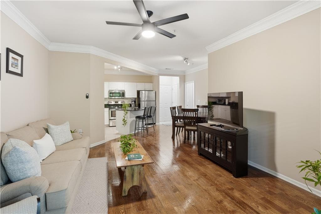 1 bedroom, 1 bathroom, 815 sq ft condominium for sale at 1850 Cotillion Drive 3222, Atlanta, GA 30338 — photo 7