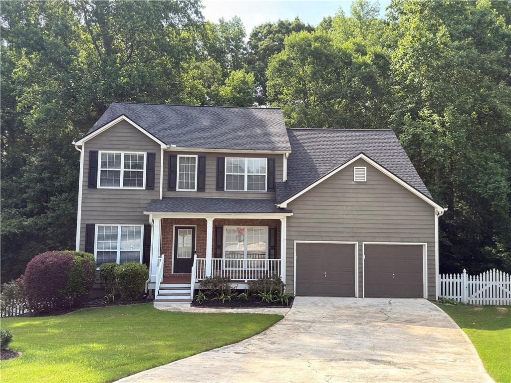 5 bedroom, 3 bathroom, 2,885 sq ft single family residence for rent at 5706 Amberside Lane, Sugar Hill, GA 30518 for $2,850 a month — photo 3