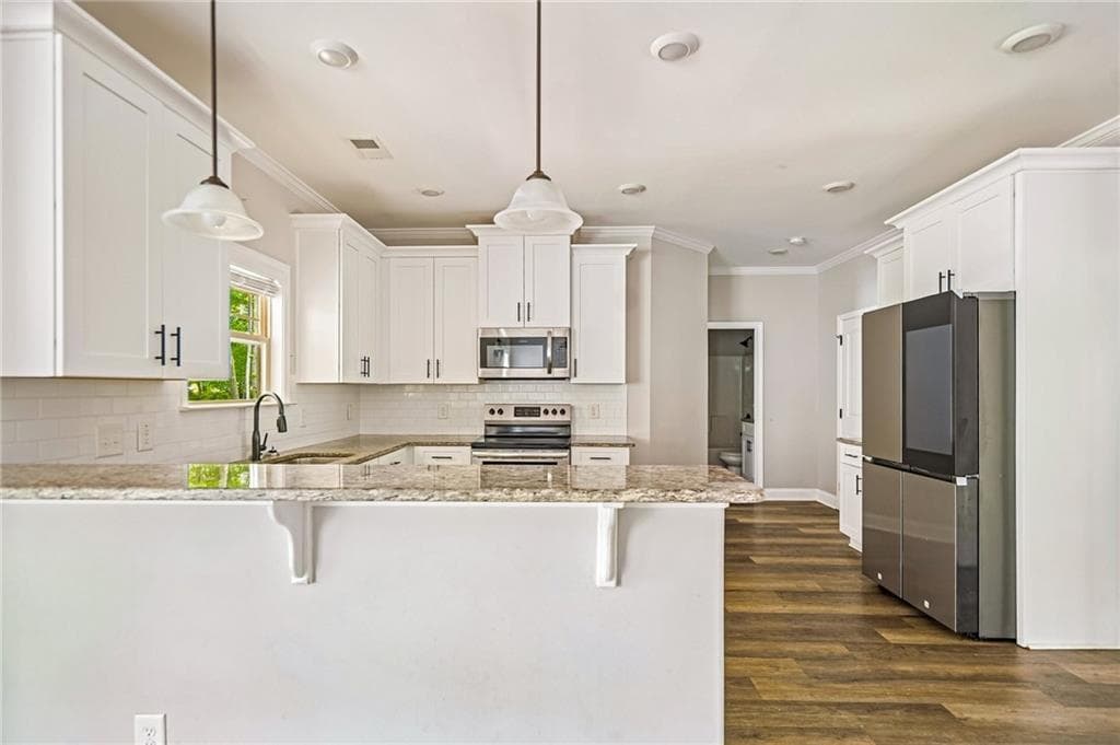 5 bedroom, 3 bathroom, 2,930 sq ft single family residence for sale at 2128 Turner Church Road, Mcdonough, GA 30252 — photo 9
