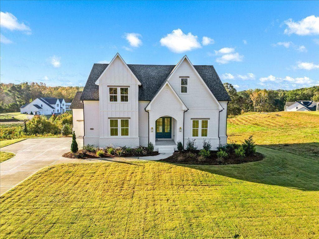 6490 Mockingbird Road, Cumming, GA 30028 — most recent listing photo
