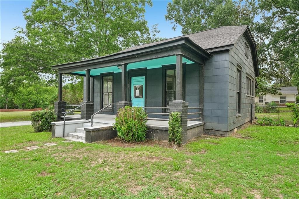2 bedroom, 2 bathroom, 1,071 sq ft single family residence for sale at 3149 Thompson Avenue, Covington, GA 30014 — photo 3