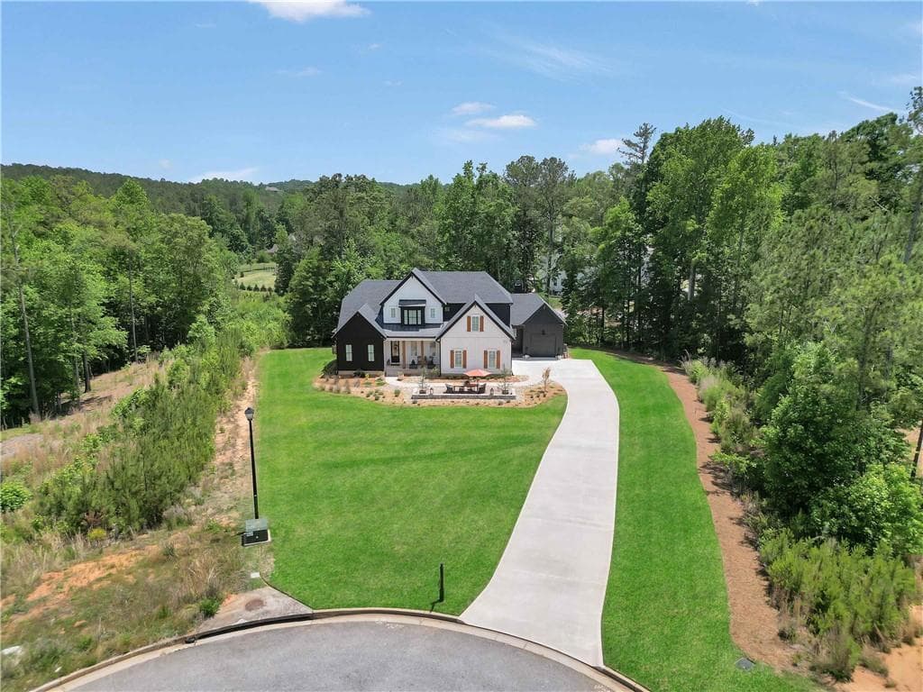 4 bedroom, 4 bathroom, 5,850 sq ft single family residence under contract at 51 Sweet Wood Court, Newnan, GA 30265 — photo 2