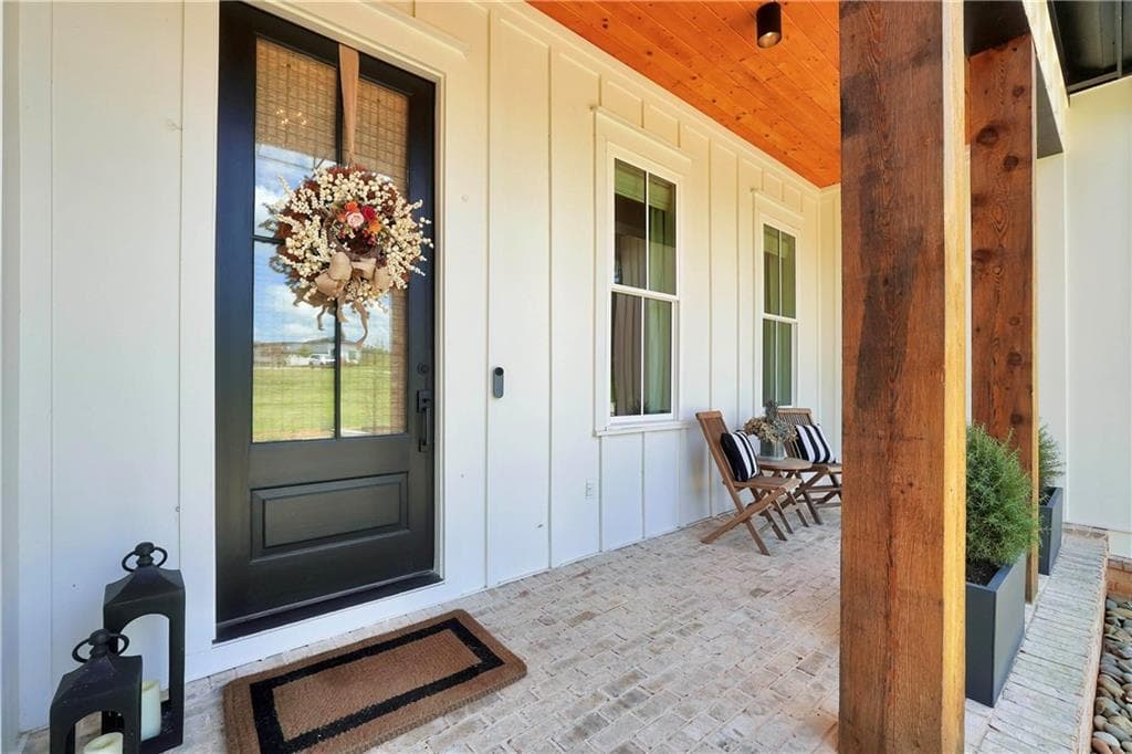 4 bedroom, 4 bathroom, 5,850 sq ft single family residence under contract at 51 Sweet Wood Court, Newnan, GA 30265 — photo 6