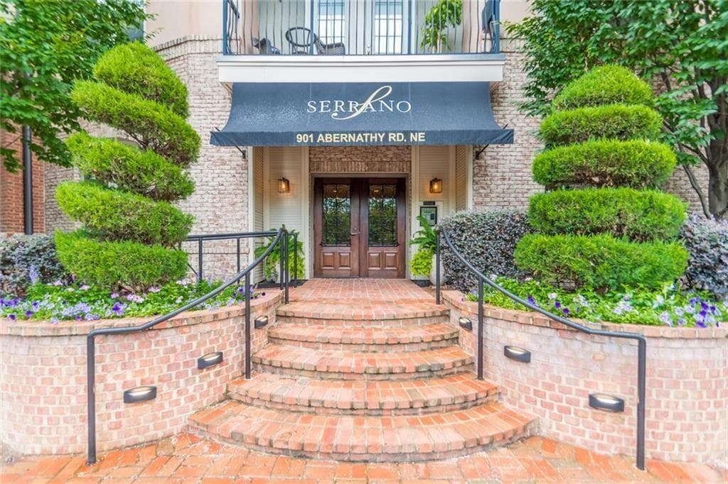 2 bedroom, 2 bathroom condominium for rent at 901 Abernathy Road 6020, Sandy Springs, GA 30328 for $2,000 a month — photo 1 of 60