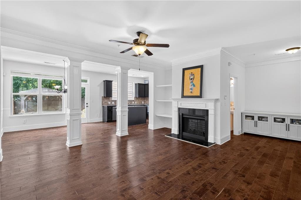 3 bedroom, 3 bathroom, 1,974 sq ft townhouse for sale at 6522 Story Circle, Norcross, GA 30093 — photo 3