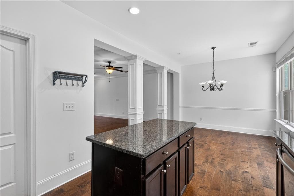 3 bedroom, 3 bathroom, 1,974 sq ft townhouse for sale at 6522 Story Circle, Norcross, GA 30093 — photo 9