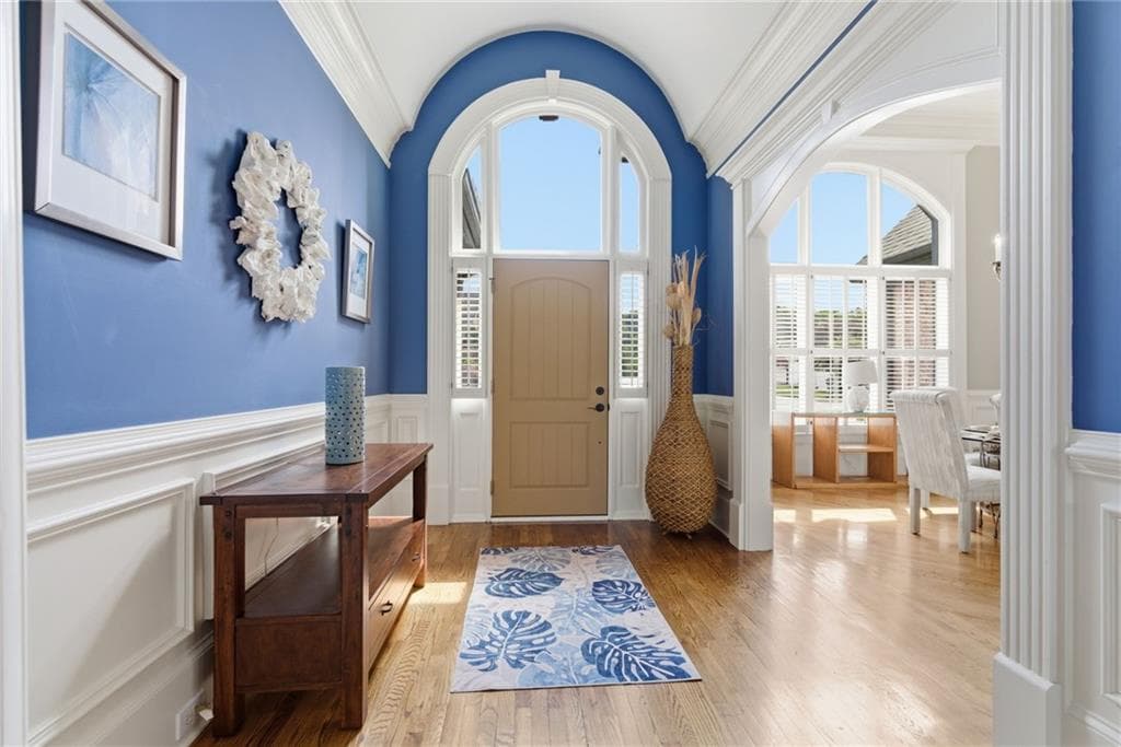4 bedroom, 4 bathroom, 4,300 sq ft single family residence under contract at 2723 Inglewood Drive, Gainesville, GA 30504 — photo 5