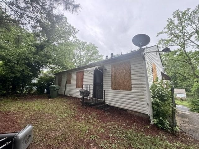 2 bedroom, 1 bathroom, 1,050 sq ft single family residence for sale at 2103 Penelope Street, Atlanta, GA 30314 — photo 6