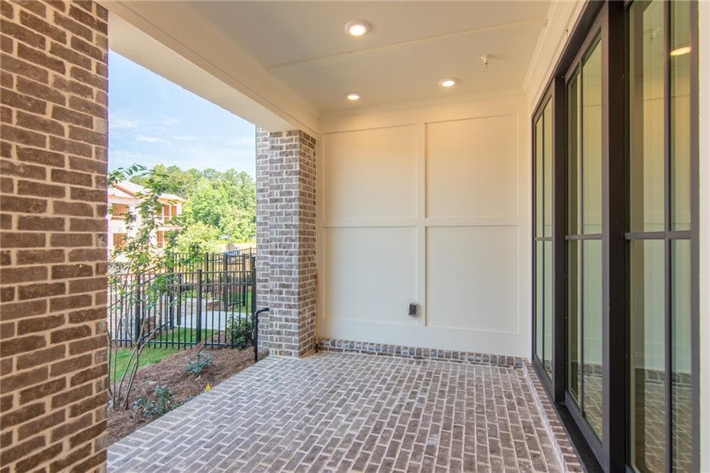 2 bedroom, 3 bathroom, 1,694 sq ft townhouse for sale at 142 Iveybrooke Lane 76, Alpharetta, GA 30009 — photo 4