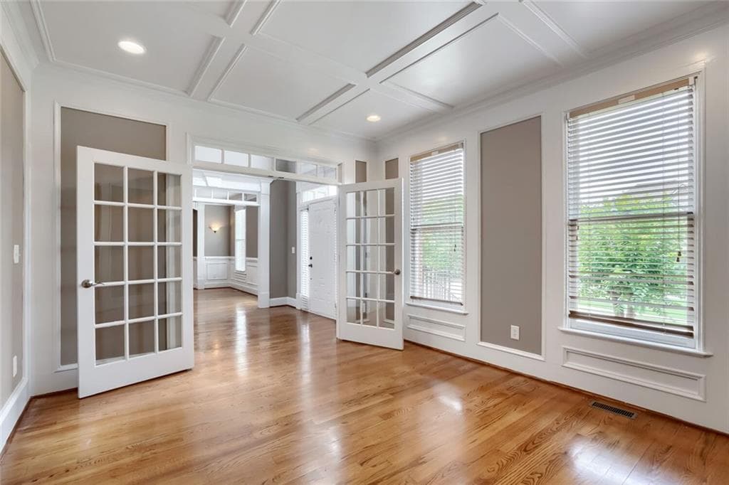 5 bedroom, 3 bathroom, 4,422 sq ft single family residence for sale at 2646 Hunters Place Landing, Grayson, GA 30017 — photo 8