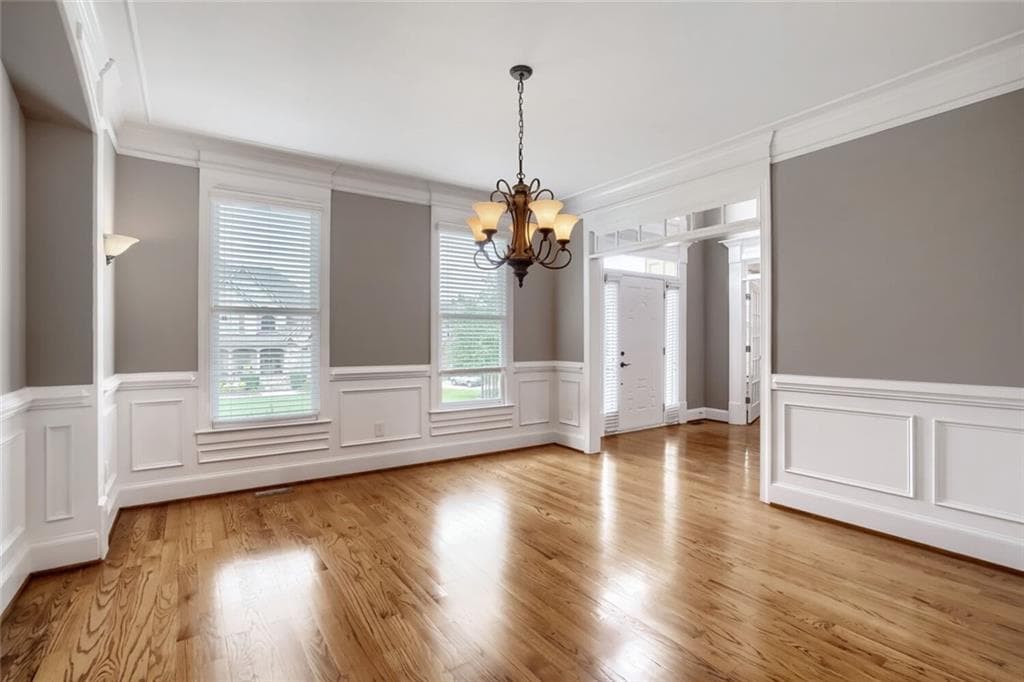 5 bedroom, 3 bathroom, 4,422 sq ft single family residence for sale at 2646 Hunters Place Landing, Grayson, GA 30017 — photo 9