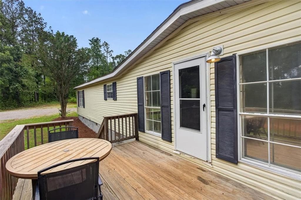 3 bedroom, 2 bathroom, 1,782 sq ft single family residence for sale at 930 Dry Pond Lane, Canton, GA 30114 — photo 3