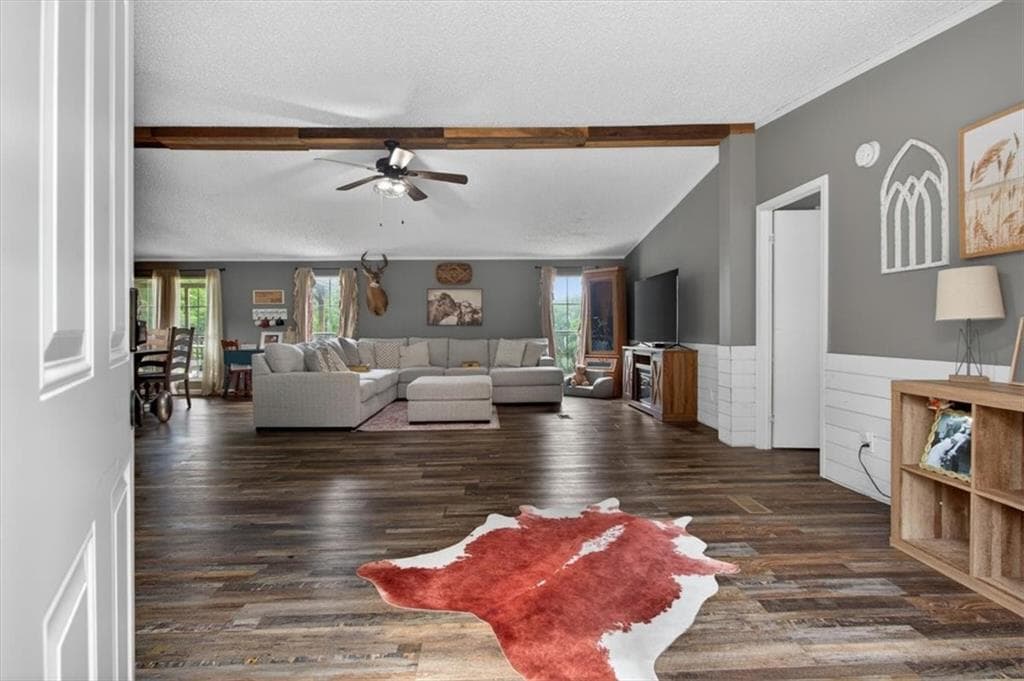 3 bedroom, 2 bathroom, 1,782 sq ft single family residence for sale at 930 Dry Pond Lane, Canton, GA 30114 — photo 4