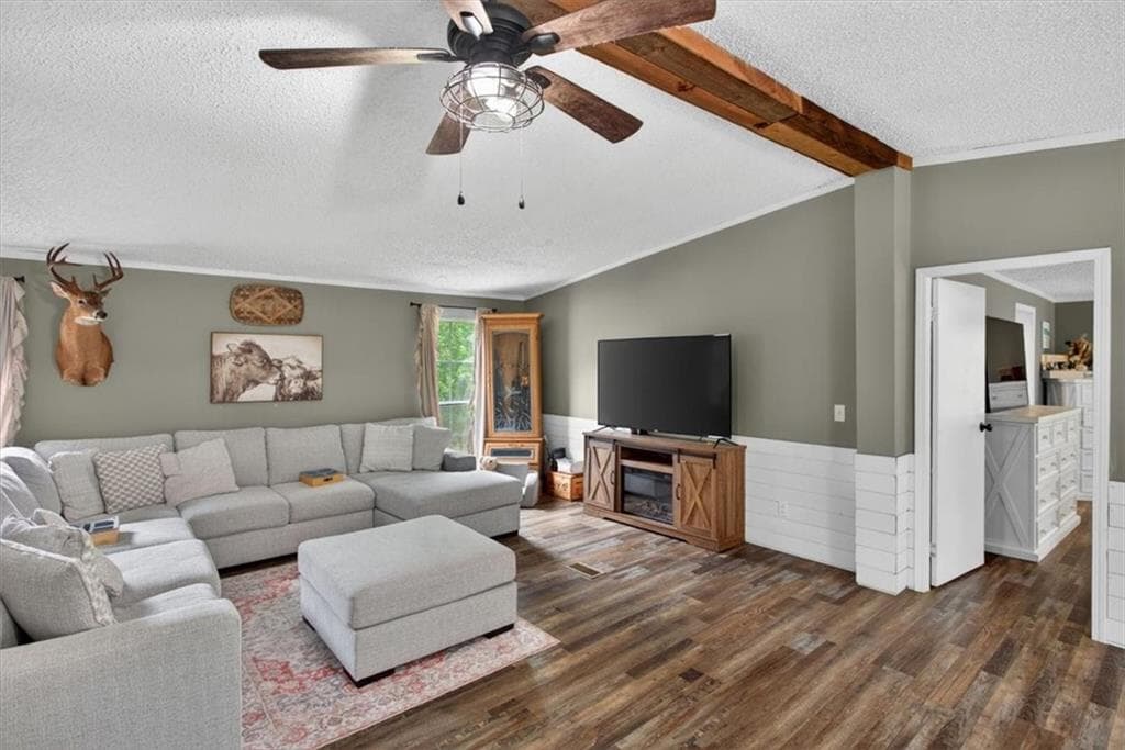 3 bedroom, 2 bathroom, 1,782 sq ft single family residence for sale at 930 Dry Pond Lane, Canton, GA 30114 — photo 9