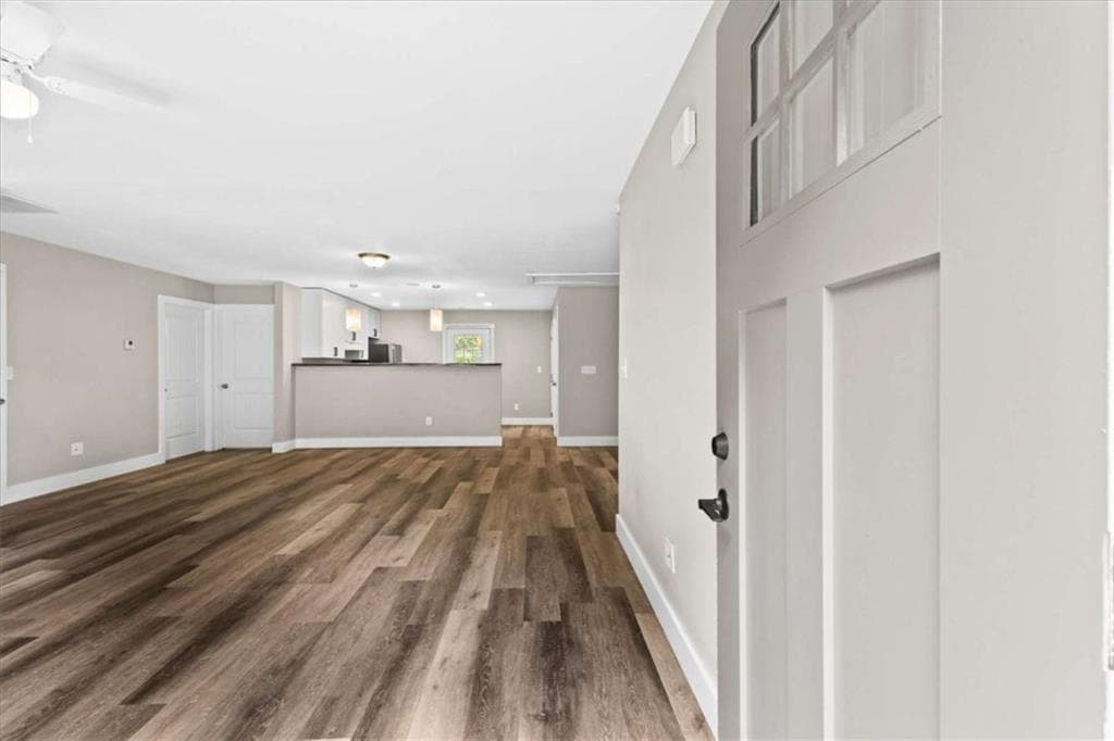 4 bedroom, 2 bathroom, 1,548 sq ft single family residence under contract at 3730 Clearwater Drive, Atlanta, GA 30349 — photo 5
