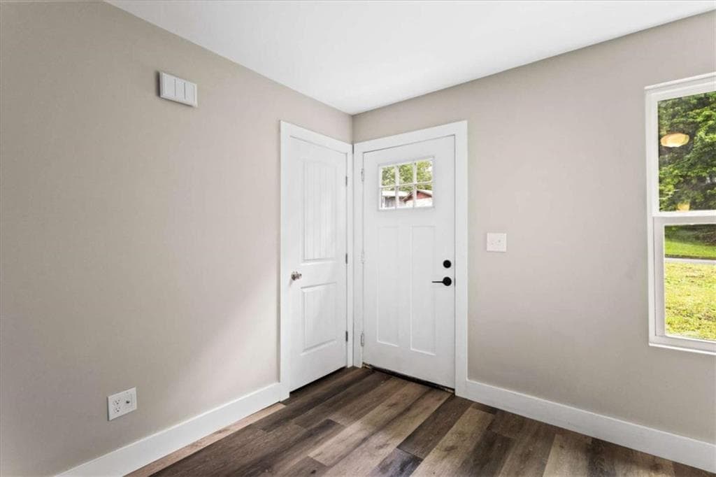 4 bedroom, 2 bathroom, 1,548 sq ft single family residence under contract at 3730 Clearwater Drive, Atlanta, GA 30349 — photo 6