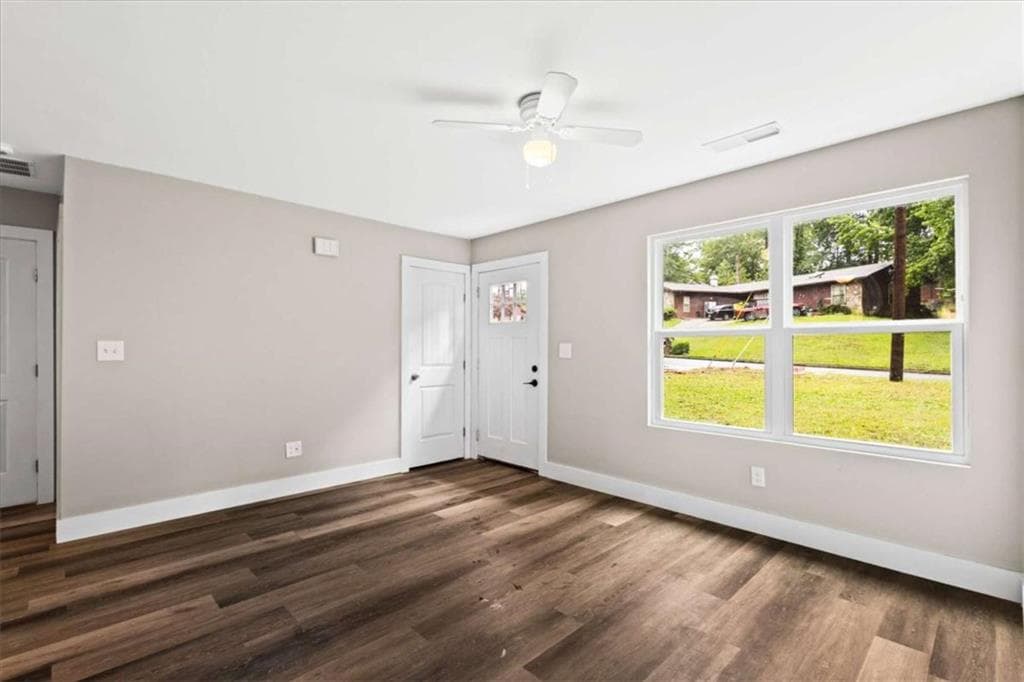 4 bedroom, 2 bathroom, 1,548 sq ft single family residence under contract at 3730 Clearwater Drive, Atlanta, GA 30349 — photo 8
