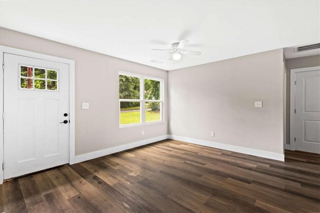 4 bedroom, 2 bathroom, 1,548 sq ft single family residence under contract at 3730 Clearwater Drive, Atlanta, GA 30349 — photo 9