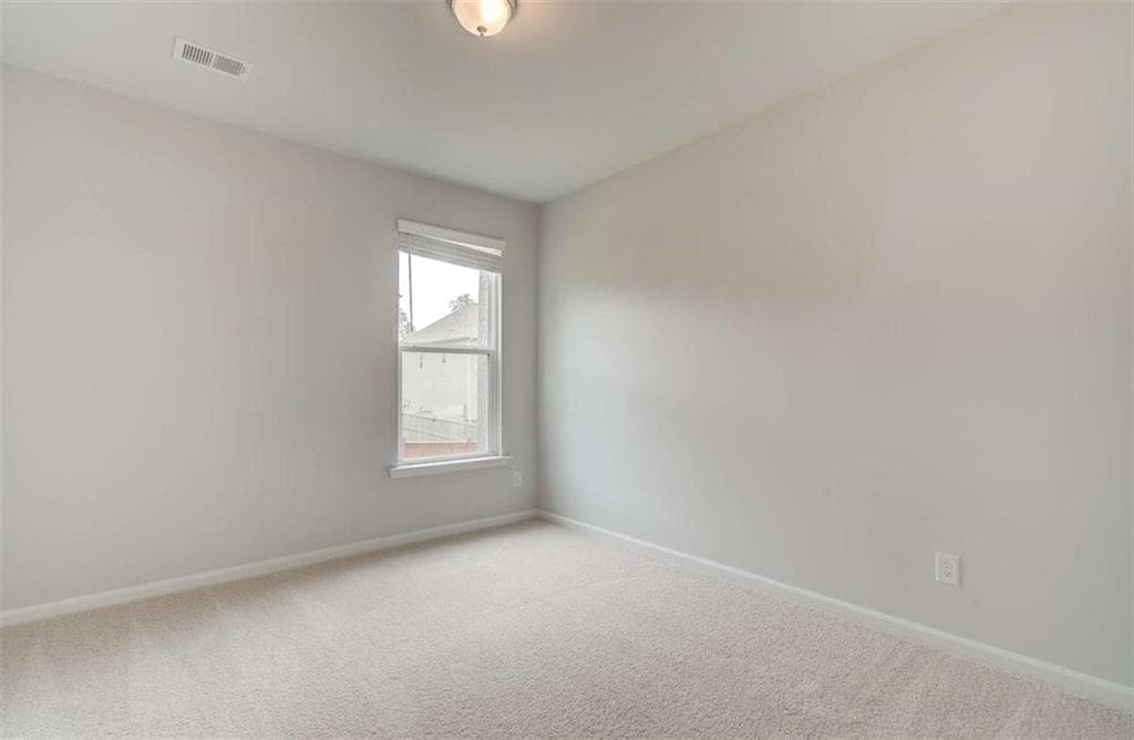 5 bedroom, 3 bathroom, 3,171 sq ft single family residence under contract at 73 ST ANNES Place, Covington, GA 30016 — photo 6
