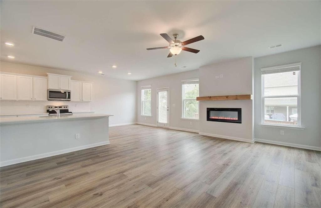 5 bedroom, 3 bathroom, 3,171 sq ft single family residence under contract at 73 ST ANNES Place, Covington, GA 30016 — photo 7