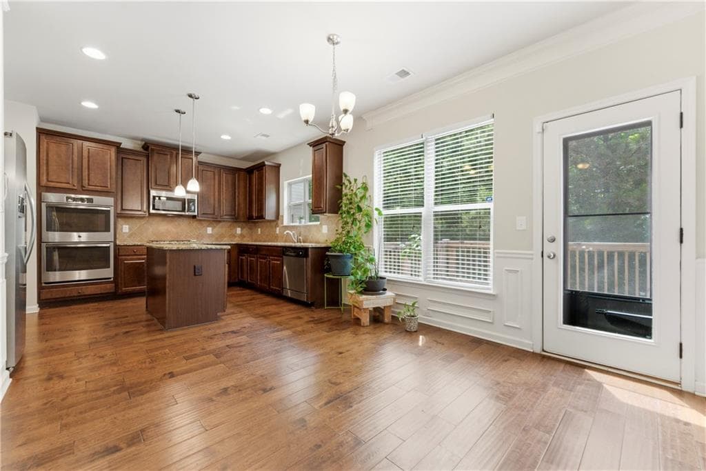 5 bedroom, 4 bathroom, 2,591 sq ft single family residence under contract at 437 Red Fox Drive, Dallas, GA 30157 — photo 10