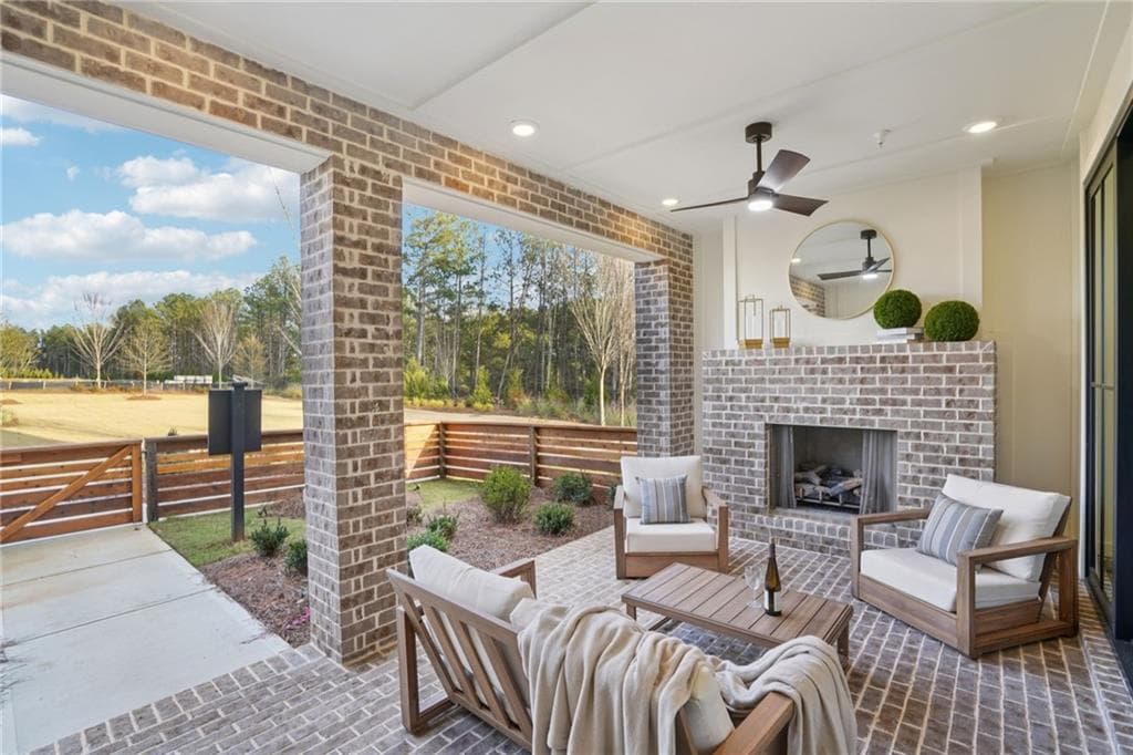 3 bedroom, 3 bathroom, 2,145 sq ft townhouse for sale at 140 IVEYBROOKE Lane 75, Alpharetta, GA 30009 — photo 3