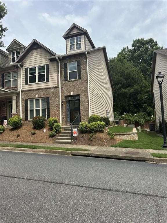 3 bedroom, 3 bathroom, 1,769 sq ft townhouse for rent at 535 Ridge View Crossing, Woodstock, GA 30188 for $2,195 a month — photo 1 of 31