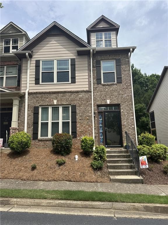 3 bedroom, 3 bathroom, 1,769 sq ft townhouse for rent at 535 Ridge View Crossing, Woodstock, GA 30188 for $2,195 a month — photo 5