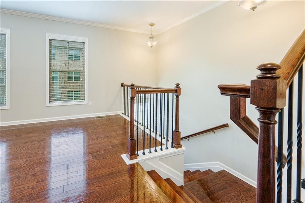 3 bedroom, 4 bathroom, 2,338 sq ft townhouse for sale at 620 Sunset Park Drive, Suwanee, GA 30024 — photo 4
