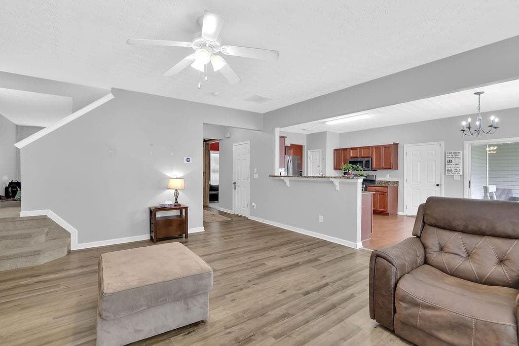 4 bedroom, 3 bathroom, 2,040 sq ft single family residence for sale at 203 Quince Road, Canton, GA 30114 — photo 7