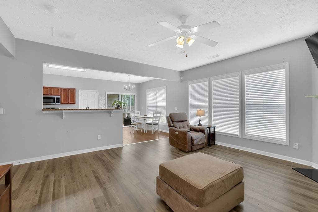 4 bedroom, 3 bathroom, 2,040 sq ft single family residence for sale at 203 Quince Road, Canton, GA 30114 — photo 8