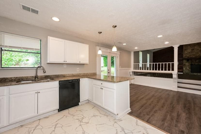 3 bedroom, 2 bathroom, 2,544 sq ft single family residence for sale at 1206 Haliburton Avenue, Lawrenceville, GA 30046 — photo 9