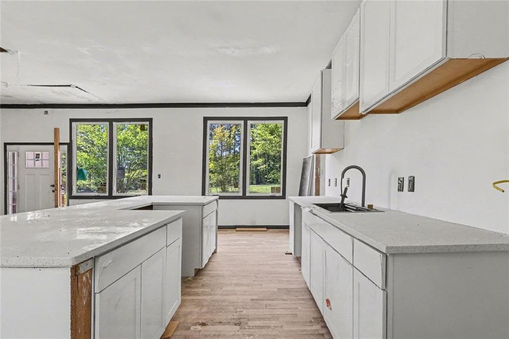 5 bedroom, 5 bathroom, 3,516 sq ft single family residence under contract at 2688 Columbia Drive, Decatur, GA 30034 — photo 8