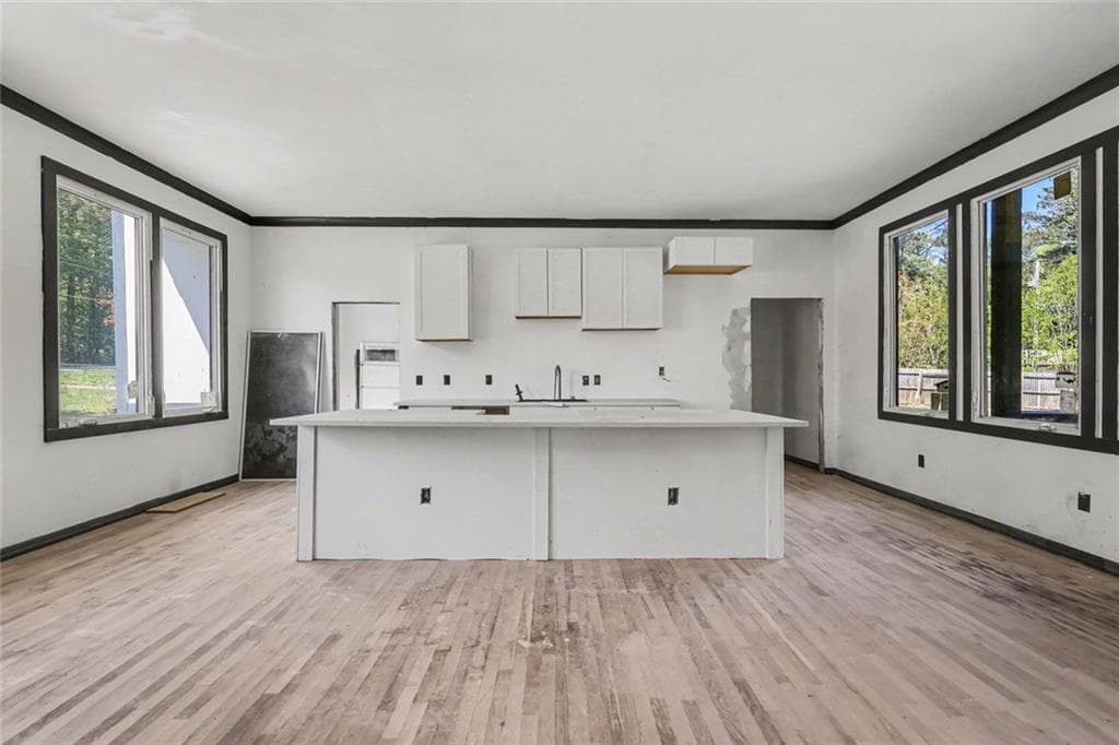 5 bedroom, 5 bathroom, 3,516 sq ft single family residence under contract at 2688 Columbia Drive, Decatur, GA 30034 — photo 9