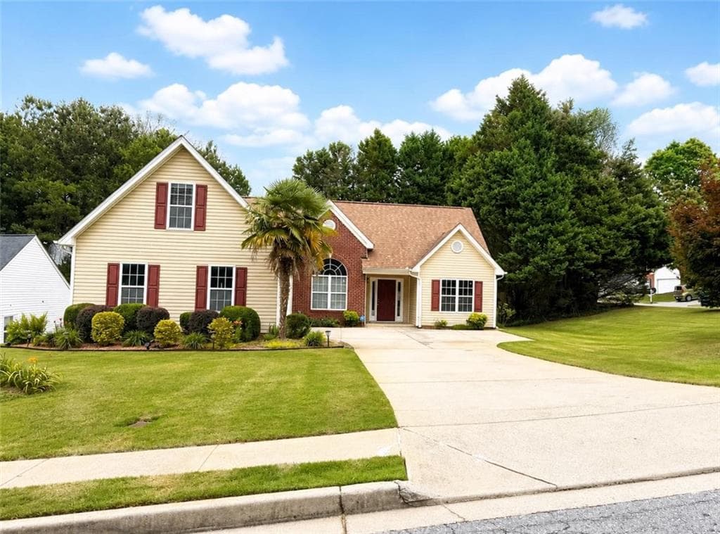 3 bedroom, 2 bathroom, 1,752 sq ft single family residence for rent at 907 Keldron Court, Lawrenceville, GA 30045 for $2,400 a month — photo 1 of 19