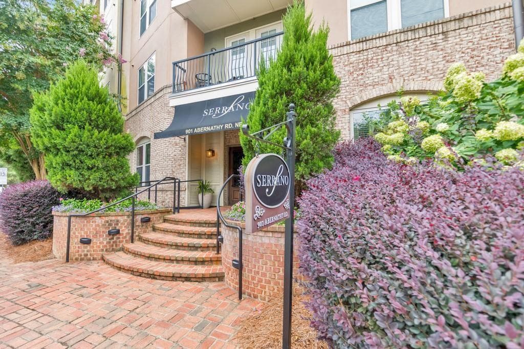 2 bedroom, 2 bathroom condominium for rent at 901 Abernathy Road 6020, Sandy Springs, GA 30328 for $2,000 a month — photo 3