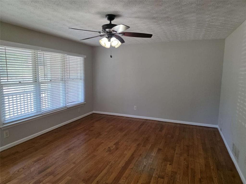 3 bedroom, 2 bathroom single family residence for rent at 1695 Underwood Drive, Conyers, GA 30013 for $1,850 a month — photo 5