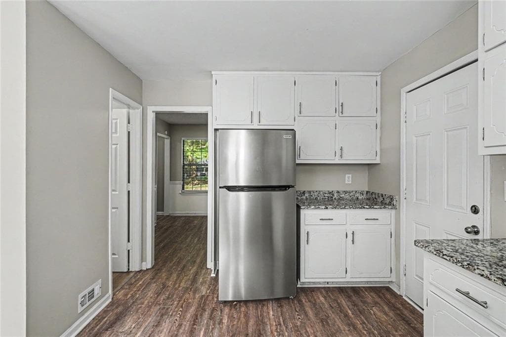 4 bedroom, 3 bathroom, 1,731 sq ft single family residence for sale at 1304 Oakwood Road, Jonesboro, GA 30236 — photo 10