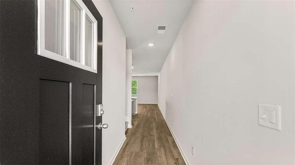 3 bedroom, 3 bathroom townhouse for sale at 220 Sound Circle, Stockbridge, GA 30281 — photo 2