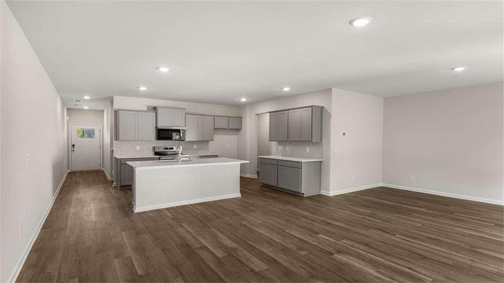 3 bedroom, 3 bathroom townhouse for sale at 220 Sound Circle, Stockbridge, GA 30281 — photo 7