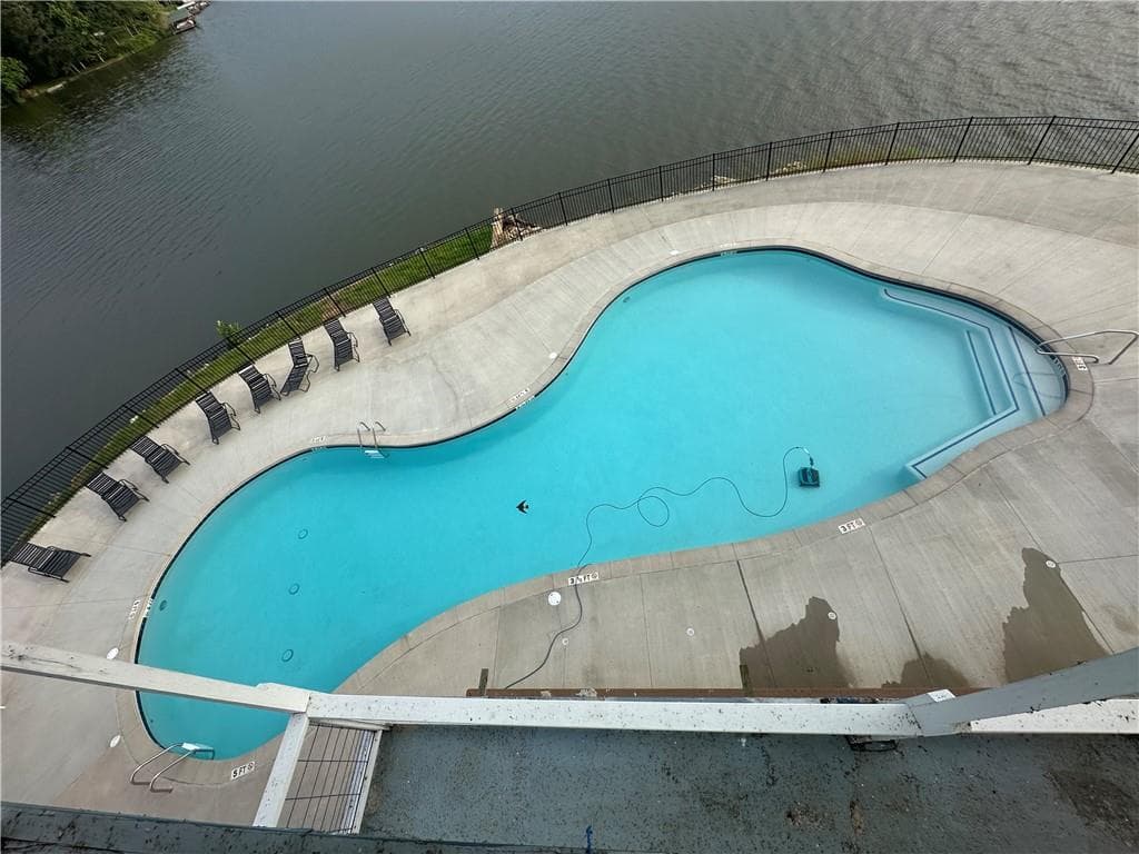 1 bedroom, 1 bathroom, 433 sq ft condominium for sale at 600 County Road 531 206, Centre, AL 35960 — photo 2