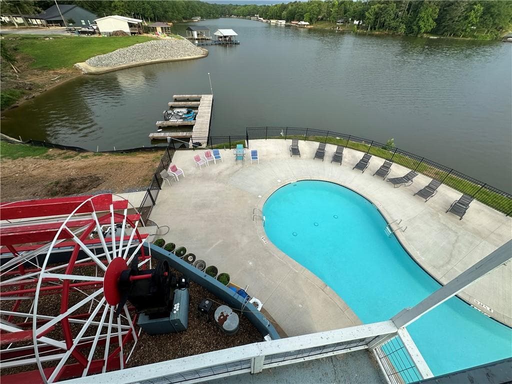 1 bedroom, 1 bathroom, 433 sq ft condominium for sale at 600 County Road 531 206, Centre, AL 35960