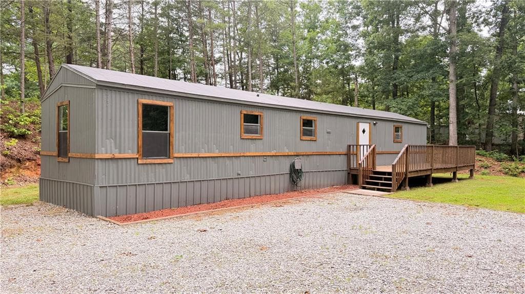 2 bedroom, 2 bathroom, 840 sq ft single family residence sold at 11 Iberian Road, Dahlonega, GA 30533