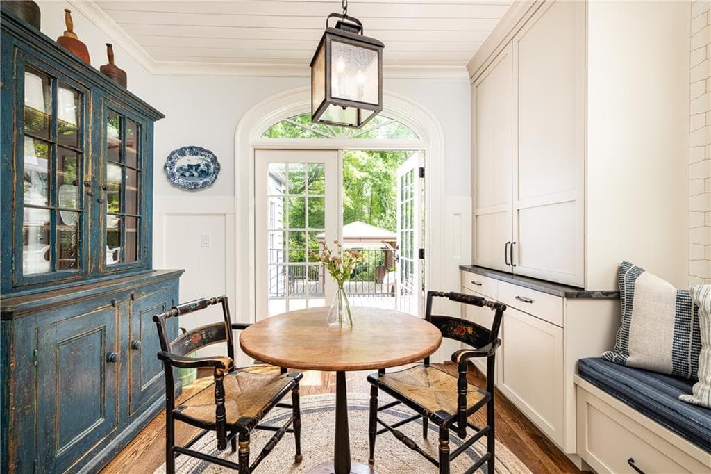 3 bedroom, 3 bathroom, 2,910 sq ft single family residence for sale at 2639 Acorn Avenue, Atlanta, GA 30305 — photo 9